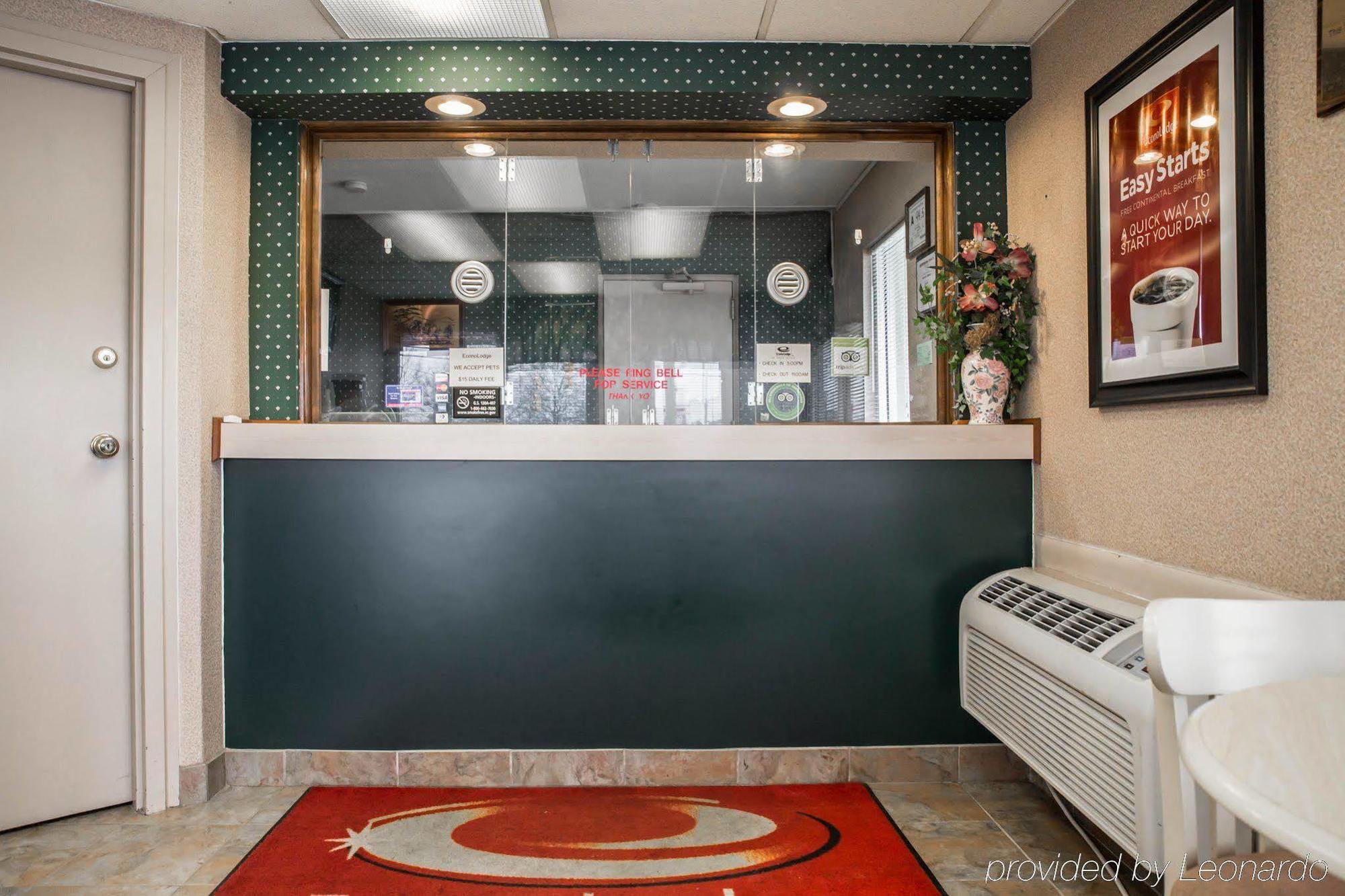Econo Lodge North Washington Intérieur photo